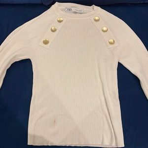 White ribbed long sleeve shirt